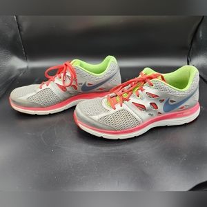 Nike DUAL FUSION LITE Size 9.5, Gray Green Pink and Red Neat Color way